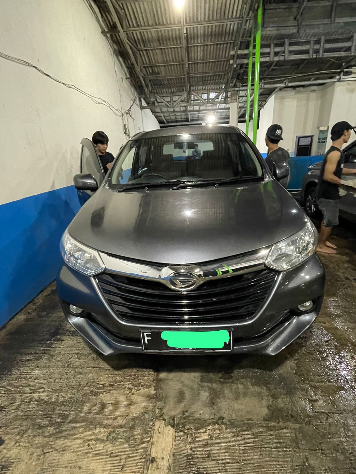 Second Hand 2016 Daihatsu Xenia Second Hand 2016 Daihatsu Xenia