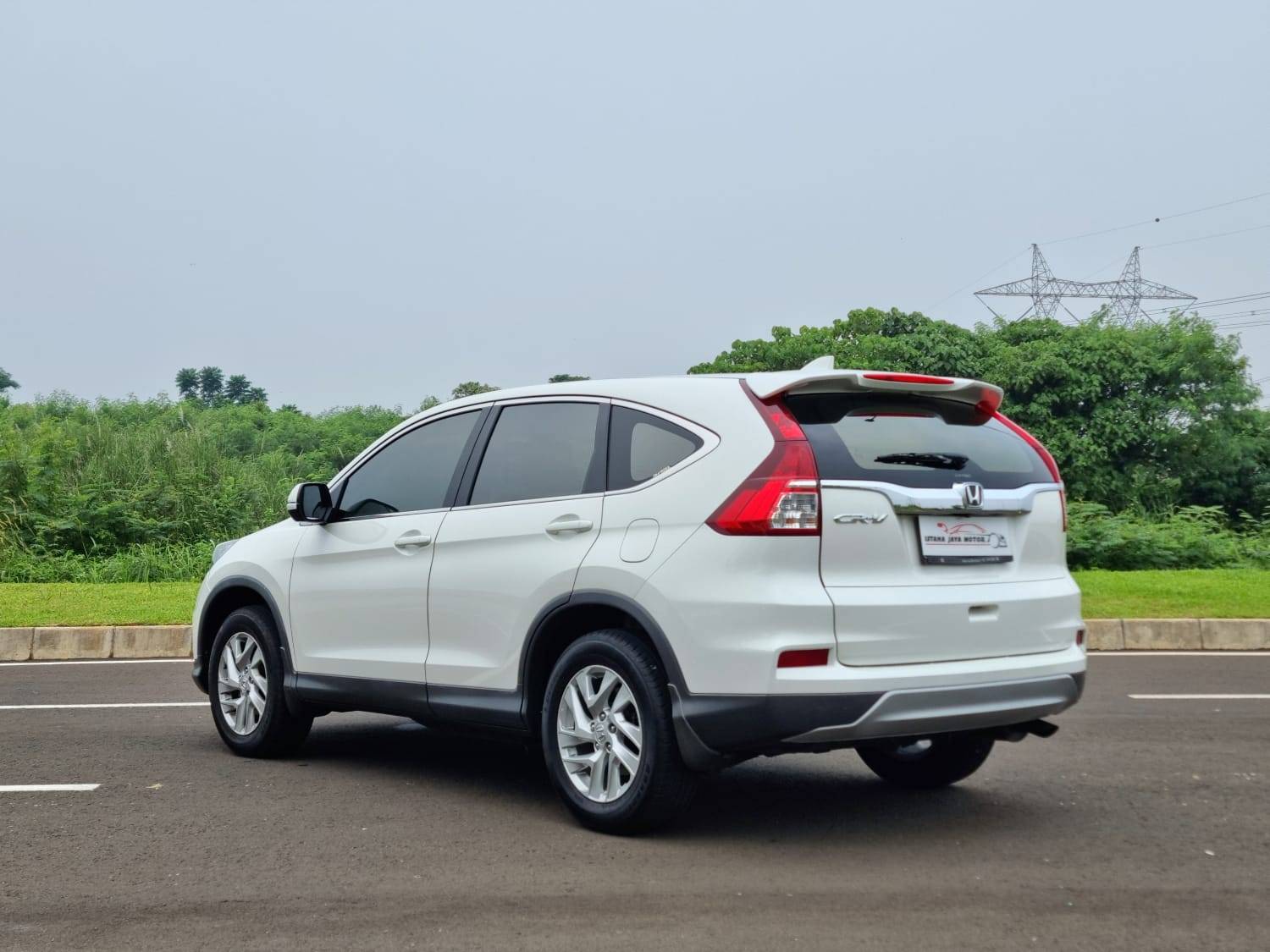 Old 2015 Honda CR-V  2.0 i-VTEC AT 2.0 i-VTEC AT
