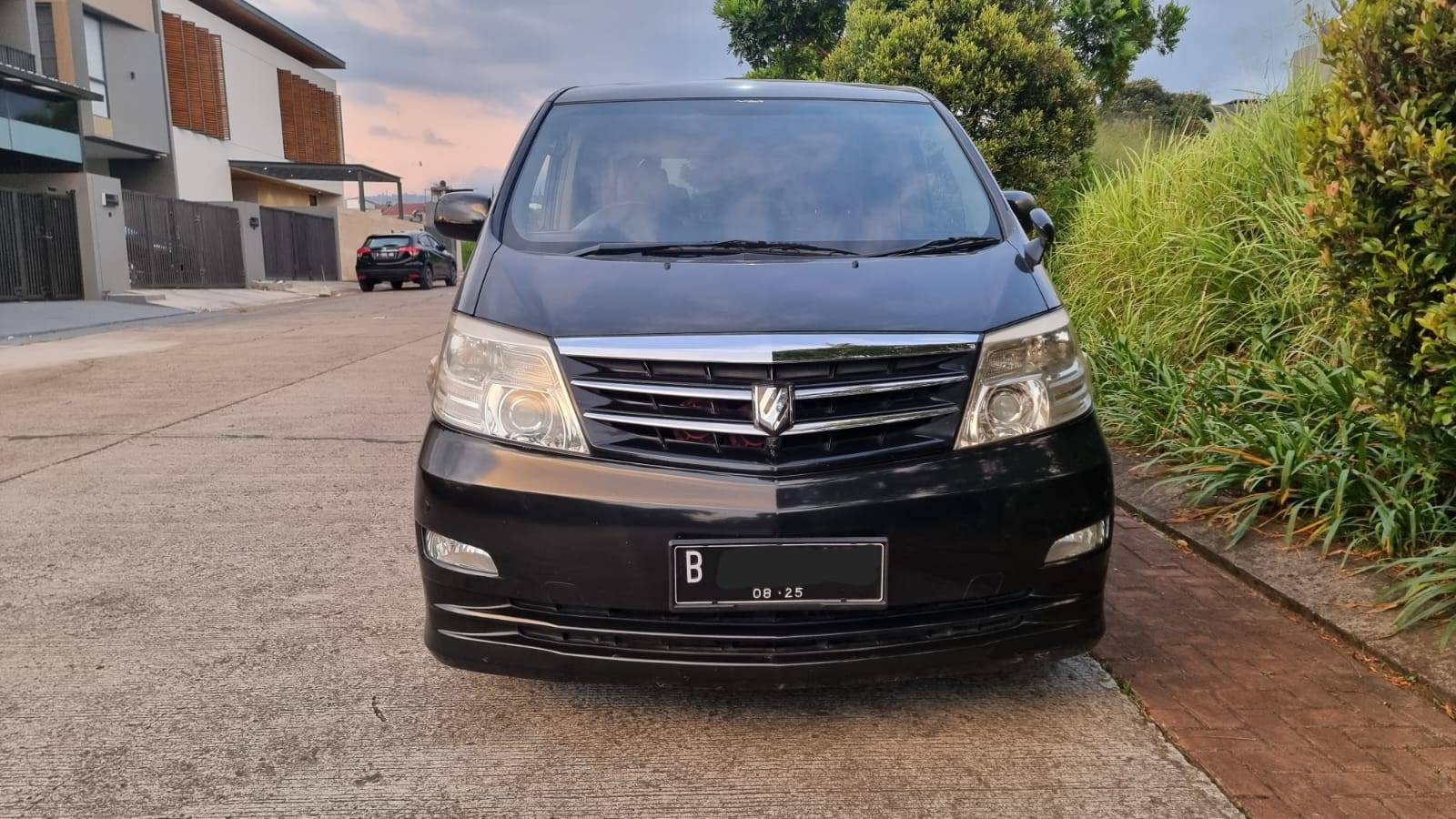 2005 Toyota Alphard 2005 Toyota Alphard
