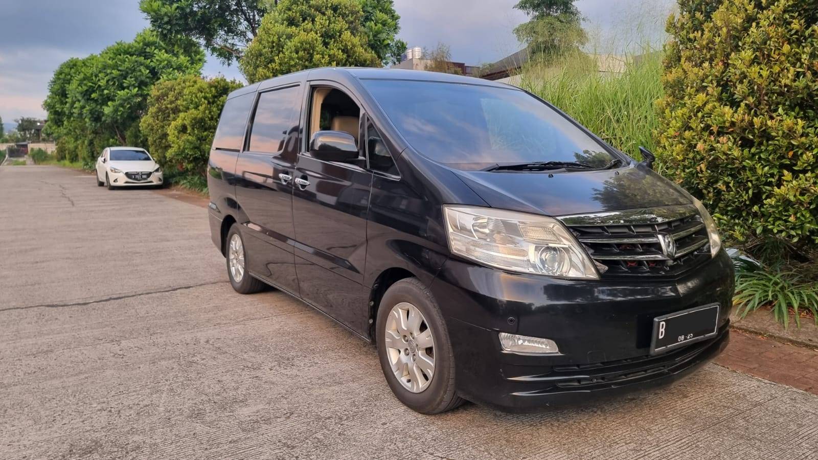 2005 Toyota Alphard 2005 Toyota Alphard