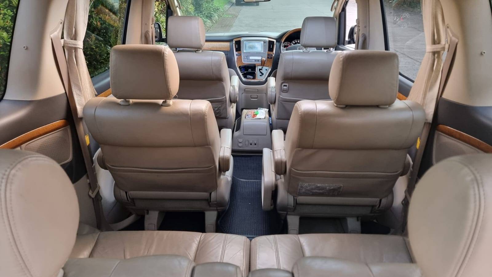 2005 Toyota Alphard 2005 Toyota Alphard