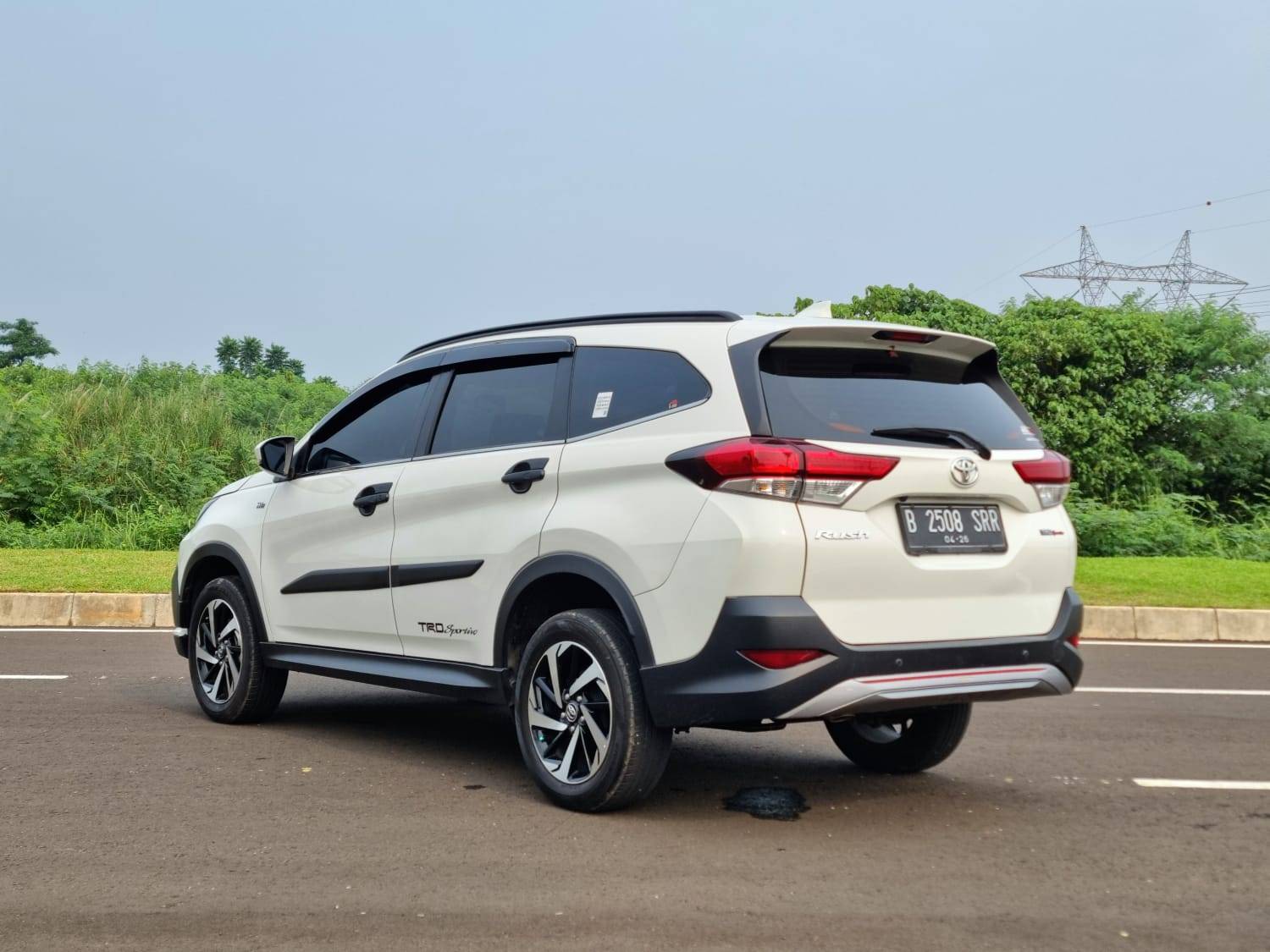Dijual 2021 Toyota Rush S TRD 1.5L AT S TRD 1.5L AT Bekas