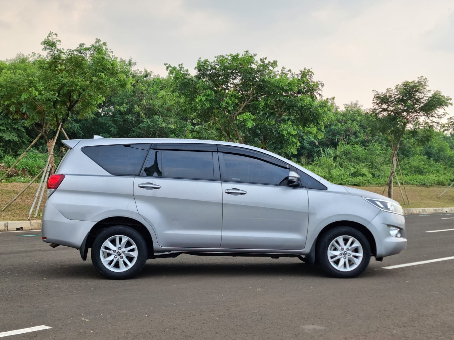 2018 Toyota Innova 2018 Toyota Innova