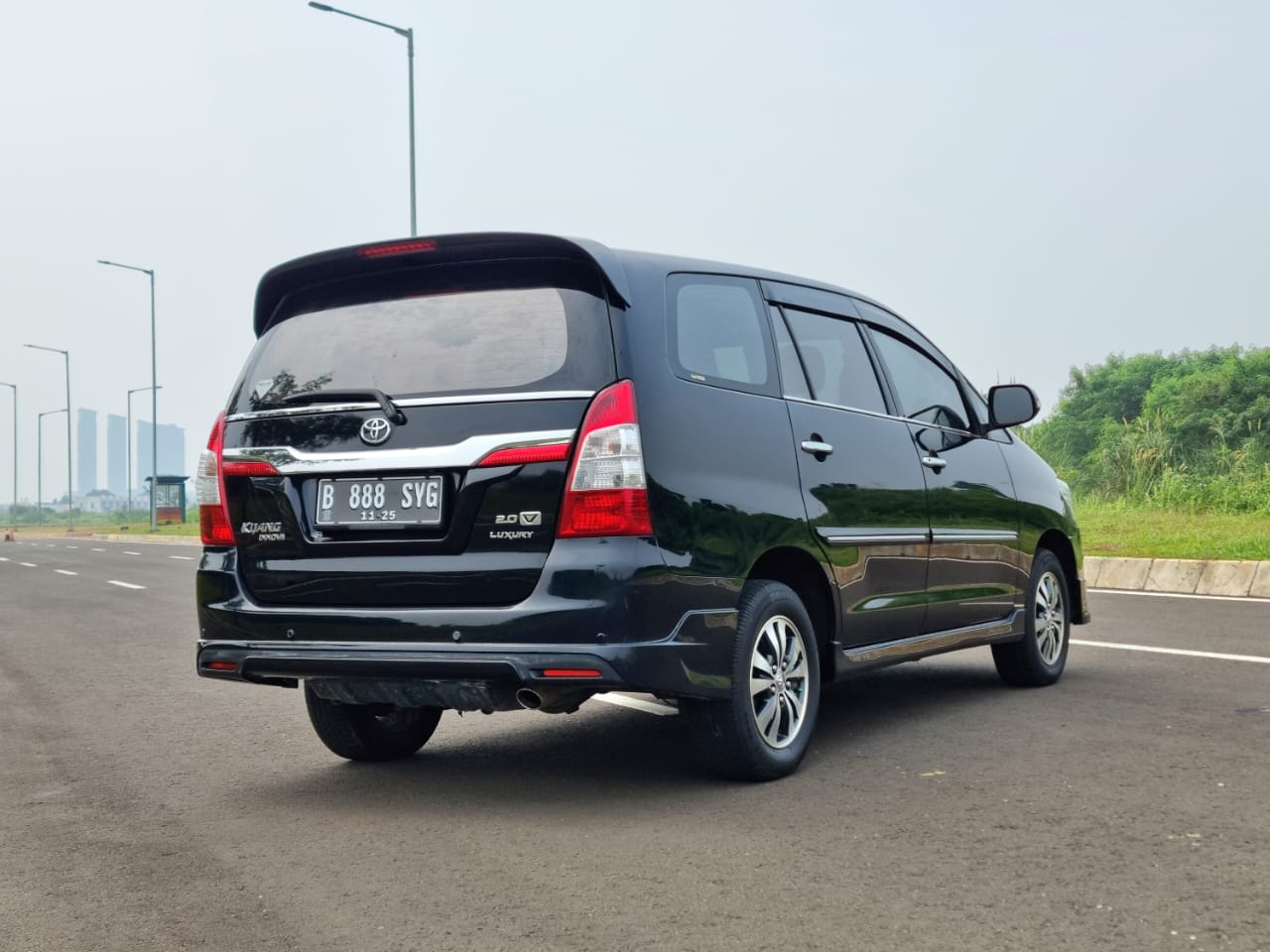 2015 Toyota Innova 2015 Toyota Innova