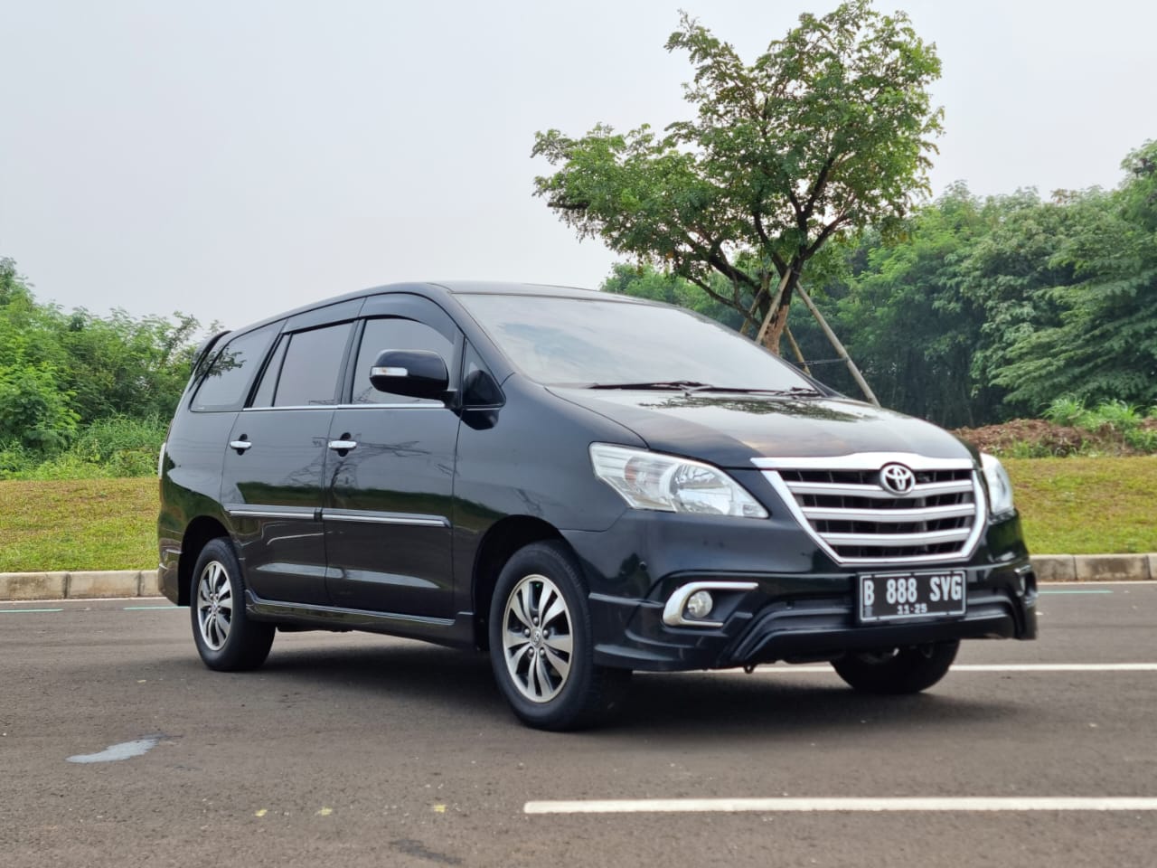 2015 Toyota Innova 2015 Toyota Innova