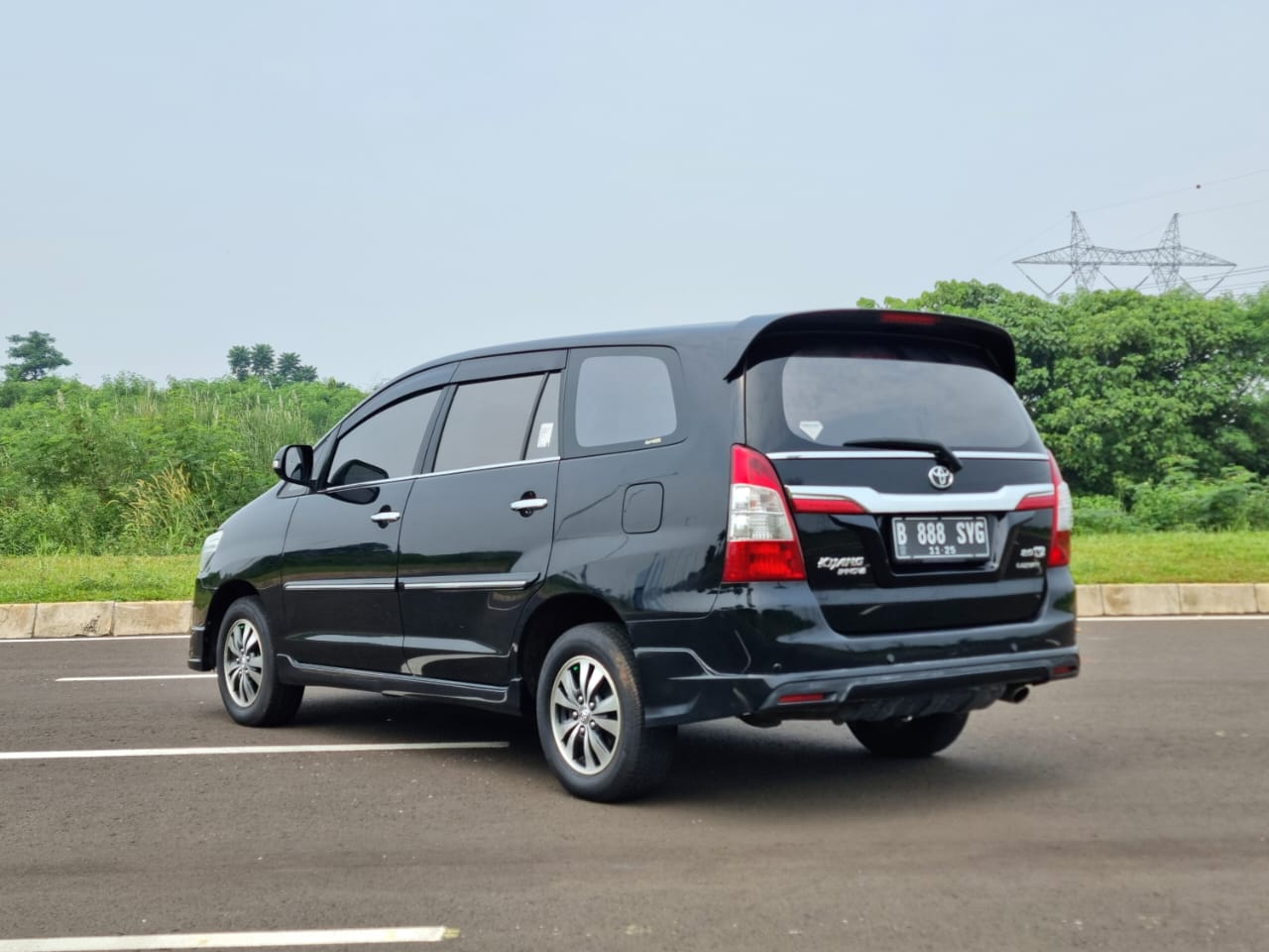Used 2015 Toyota Innova BENSIN V LUXURY 2.0 AT BENSIN V LUXURY 2.0 AT for sale