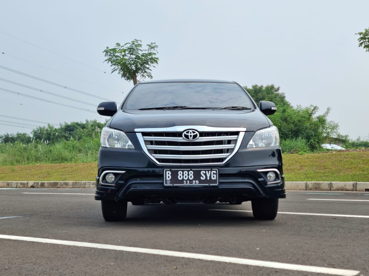 2015 Toyota Innova 2015 Toyota Innova