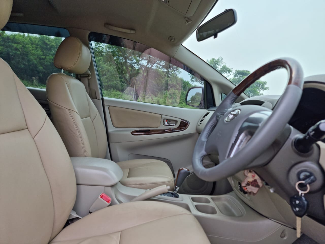 2015 Toyota Innova 2015 Toyota Innova