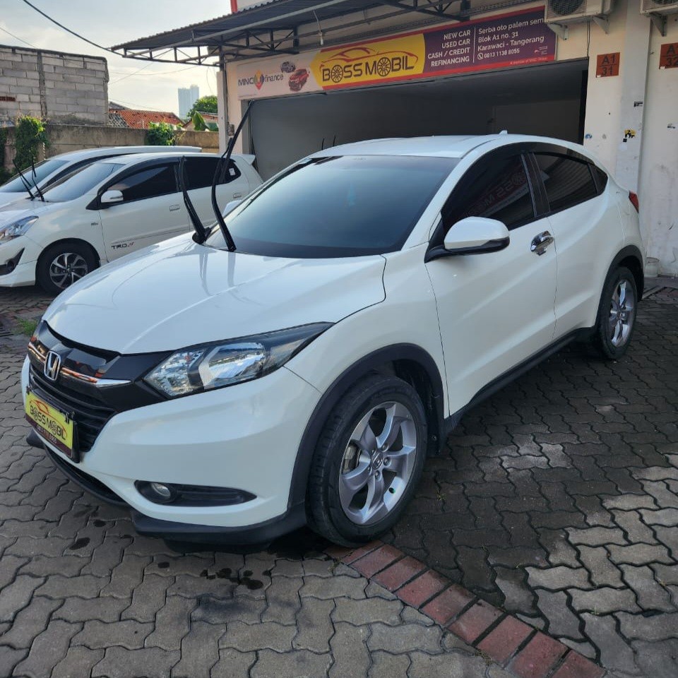 2018 Honda HRV  1.5 E AT 2018 Honda HRV  1.5 E AT