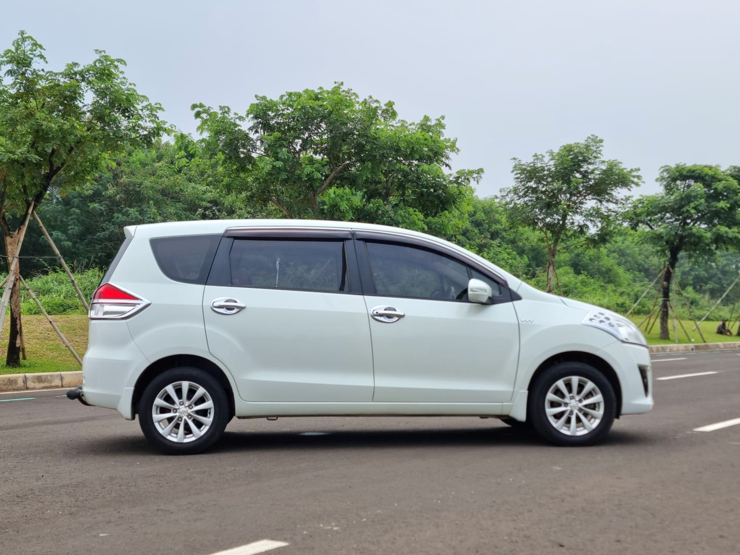 2014 Suzuki Ertiga 2014 Suzuki Ertiga