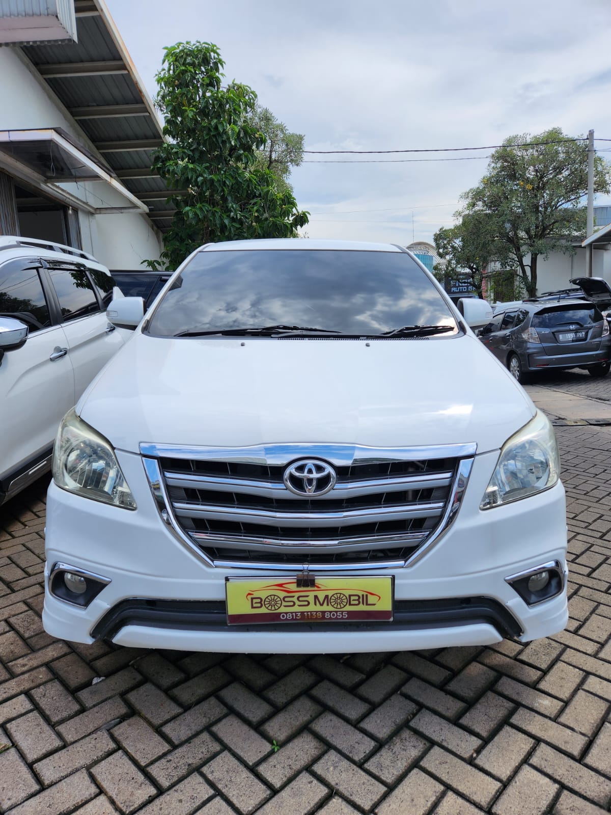 2014 Toyota Kijang Innova 2014 Toyota Kijang Innova