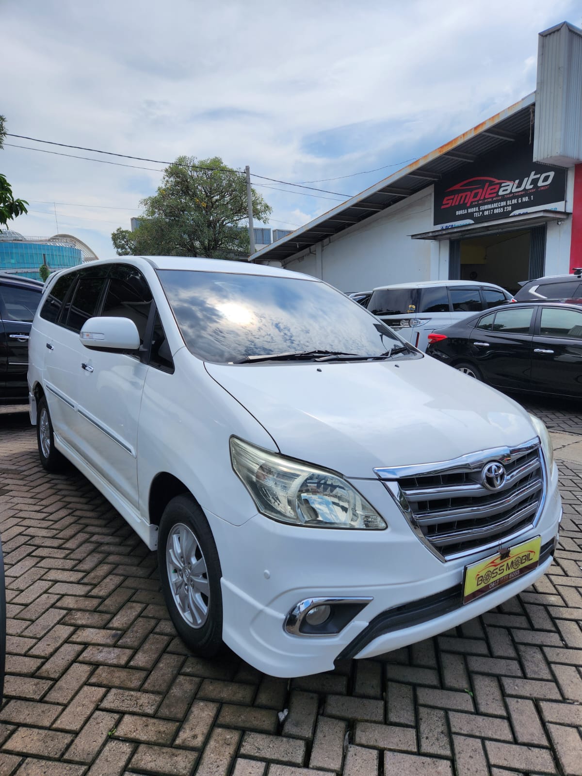 2014 Toyota Kijang Innova 2014 Toyota Kijang Innova