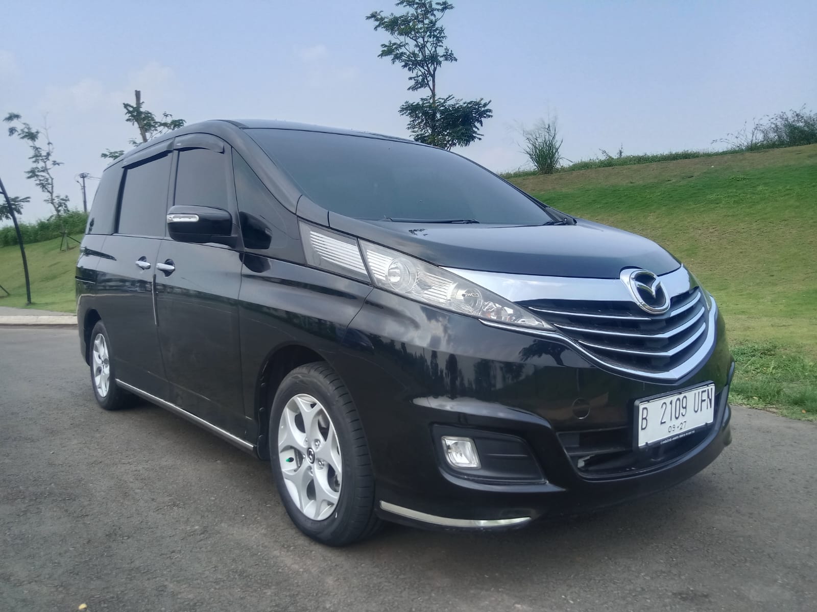 2017 Mazda Biante 2.0L Sky Active AT 2017 Mazda Biante 2.0L Sky Active AT