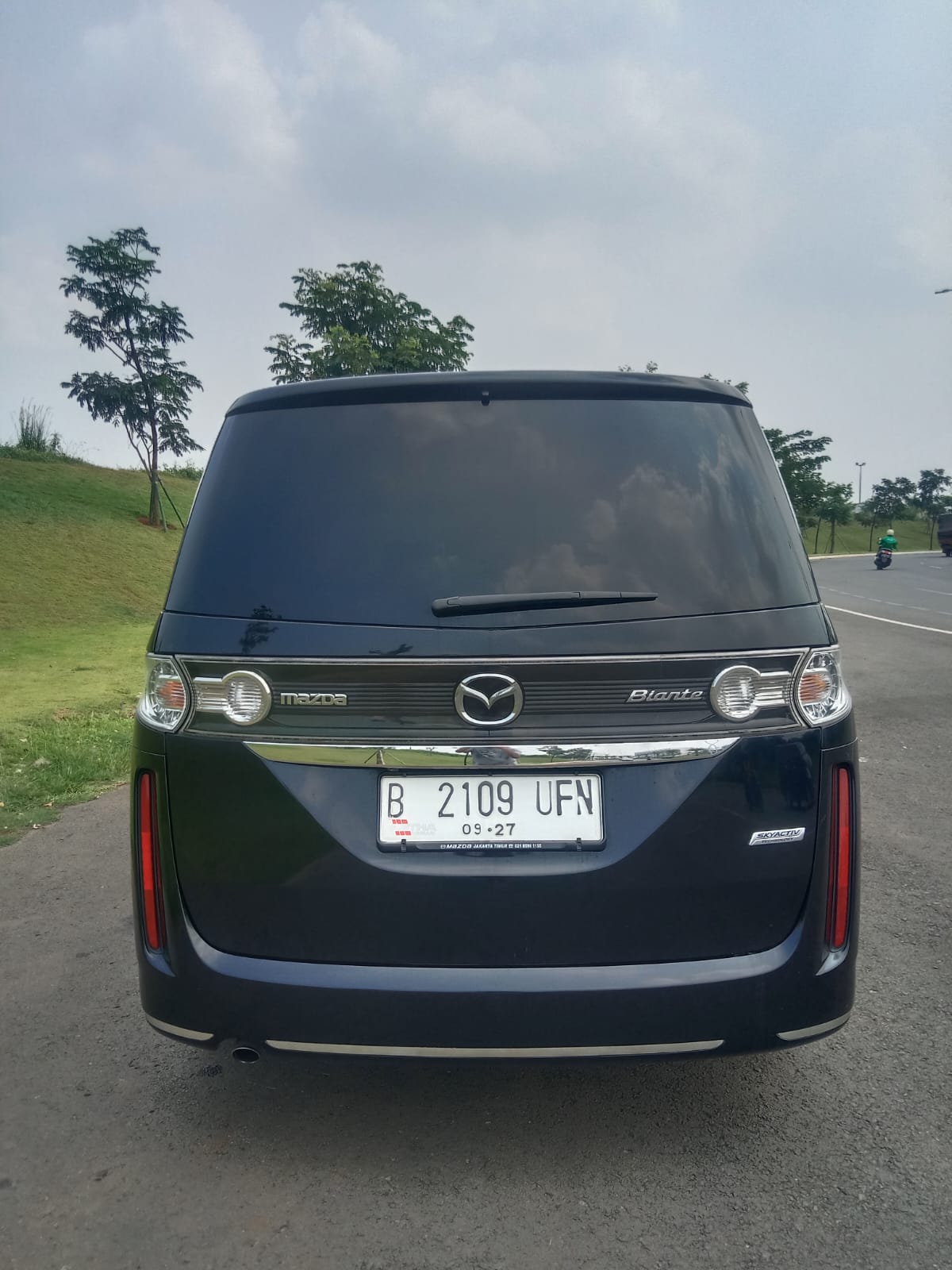 2017 Mazda Biante 2.0L Sky Active AT 2017 Mazda Biante 2.0L Sky Active AT