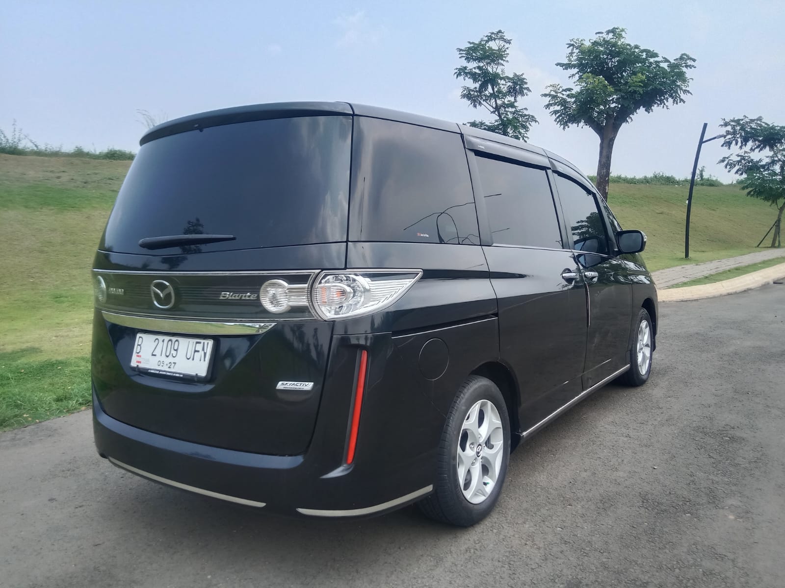 2017 Mazda Biante 2.0L Sky Active AT 2017 Mazda Biante 2.0L Sky Active AT