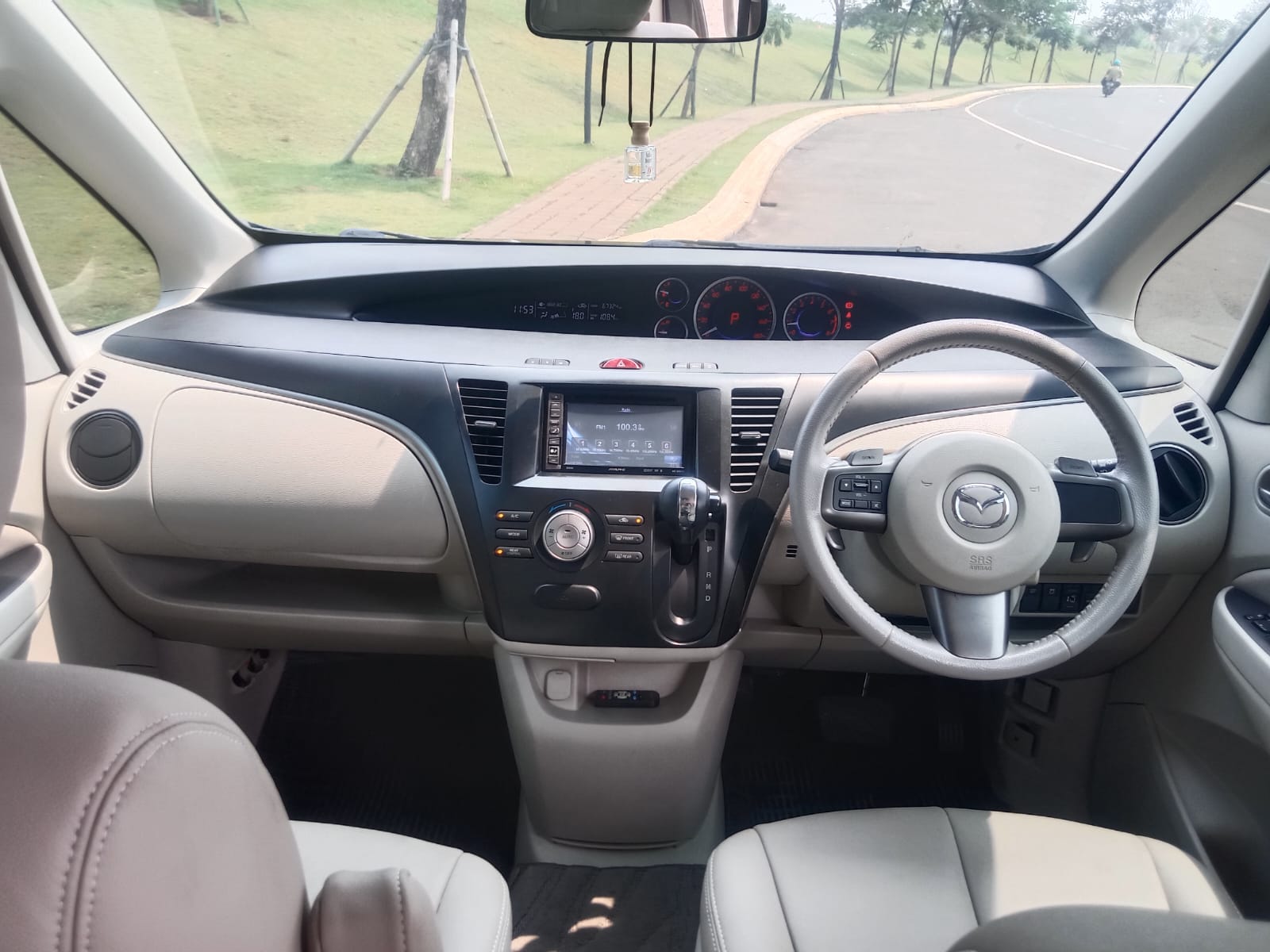 2017 Mazda Biante 2.0L Sky Active AT 2017 Mazda Biante 2.0L Sky Active AT