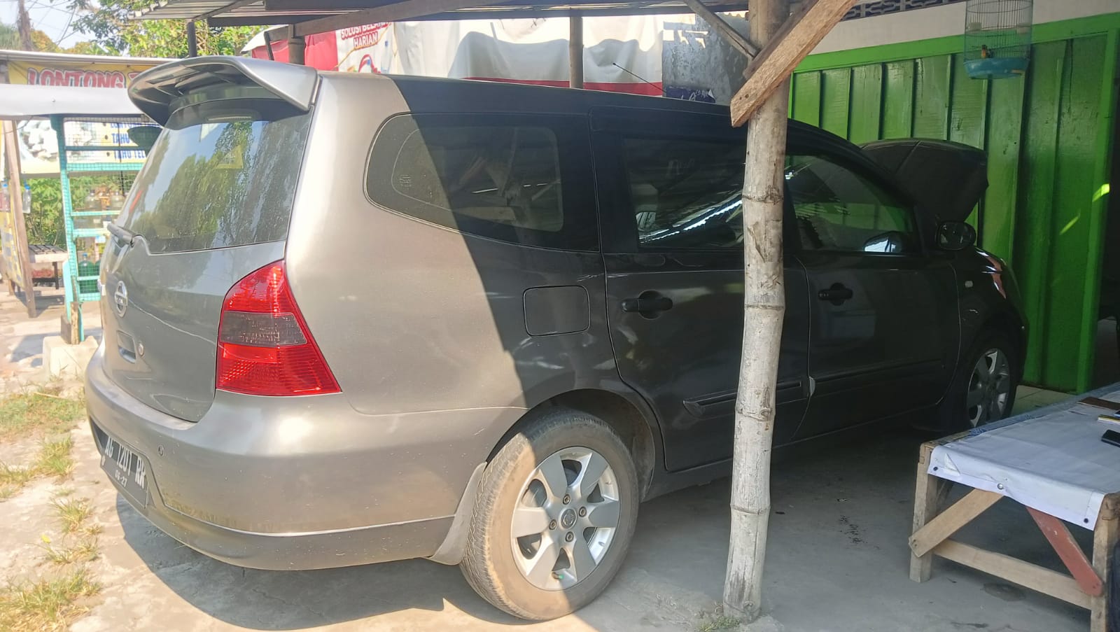 2010 Nissan Grand Livina 2010 Nissan Grand Livina