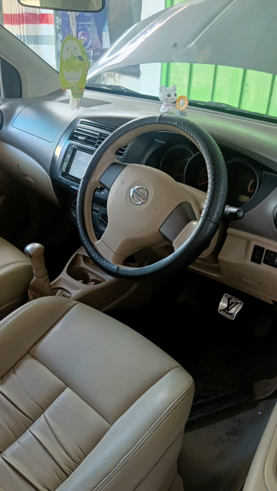 2010 Nissan Grand Livina 2010 Nissan Grand Livina