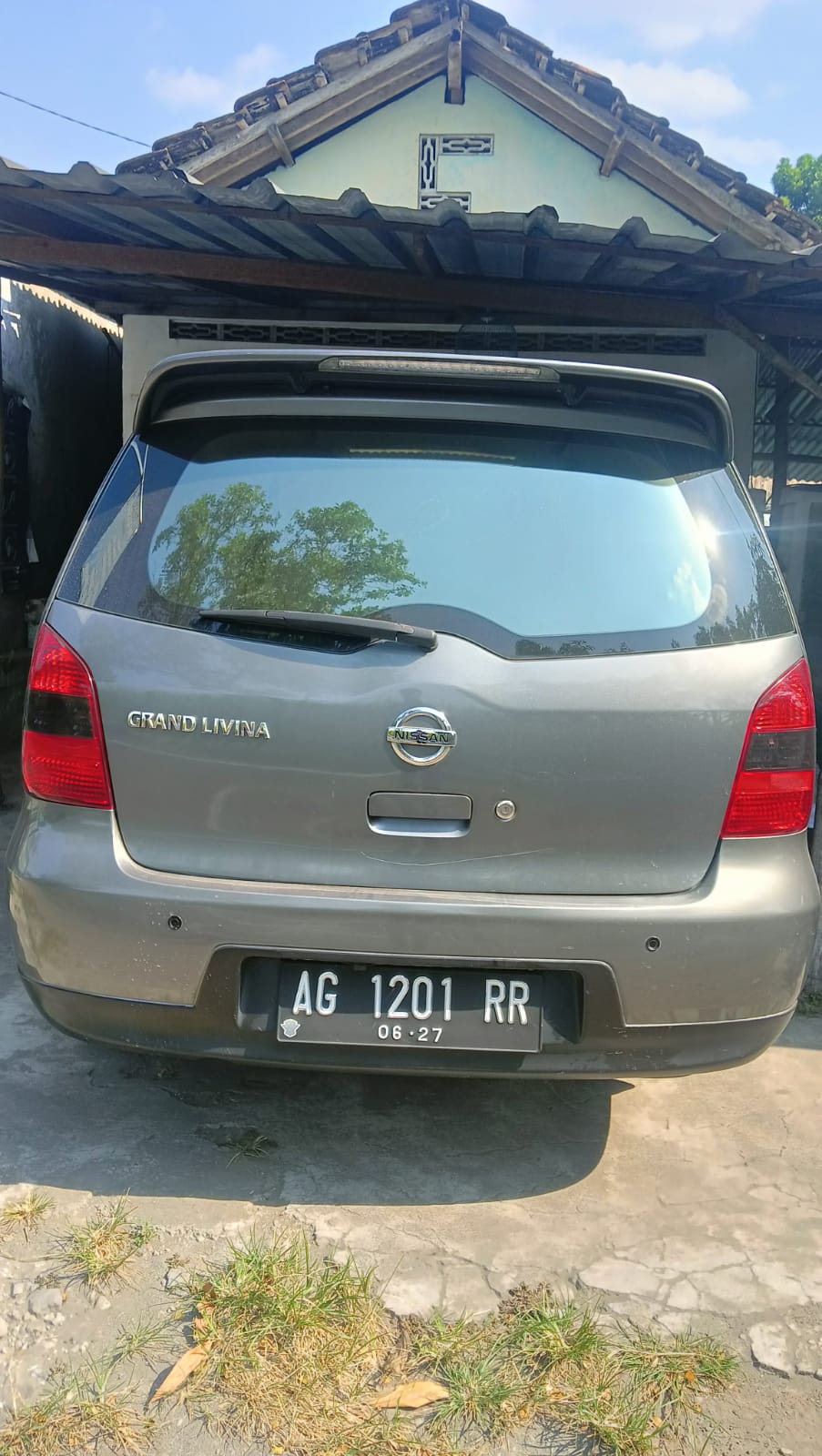 2010 Nissan Grand Livina 2010 Nissan Grand Livina