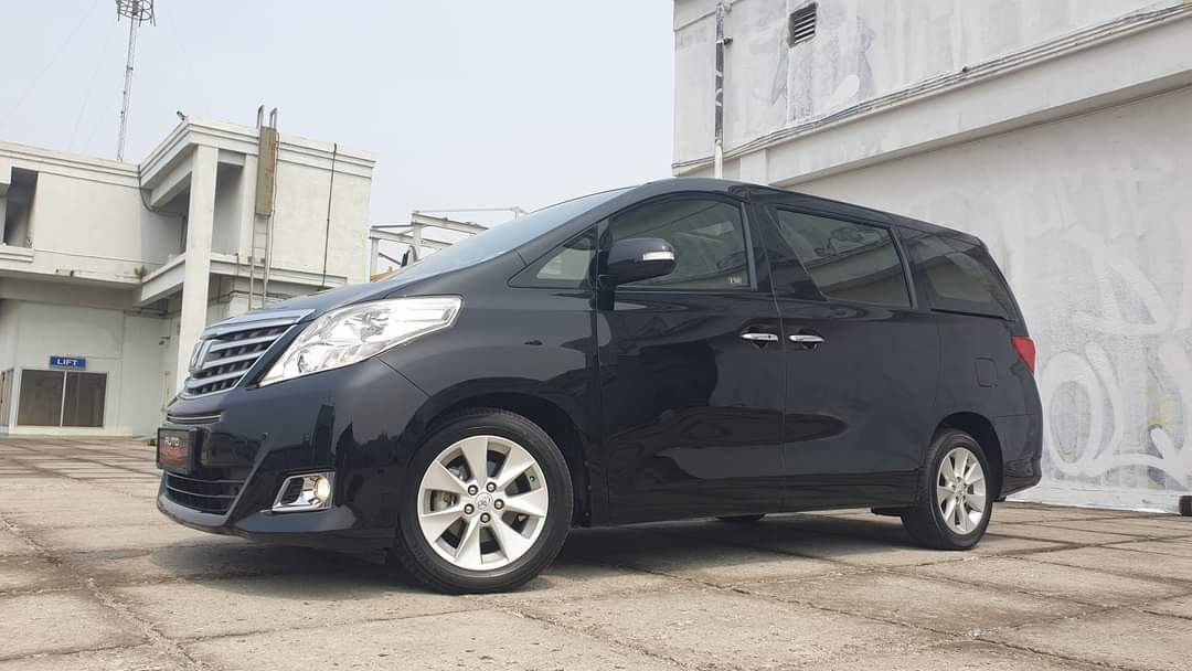 2014 Toyota Alphard