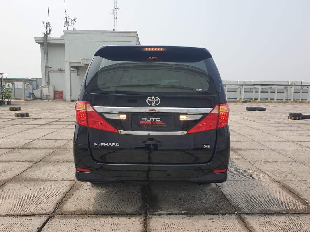 Dijual 2014 Toyota Alphard  2.4 AT 2.4 AT Bekas