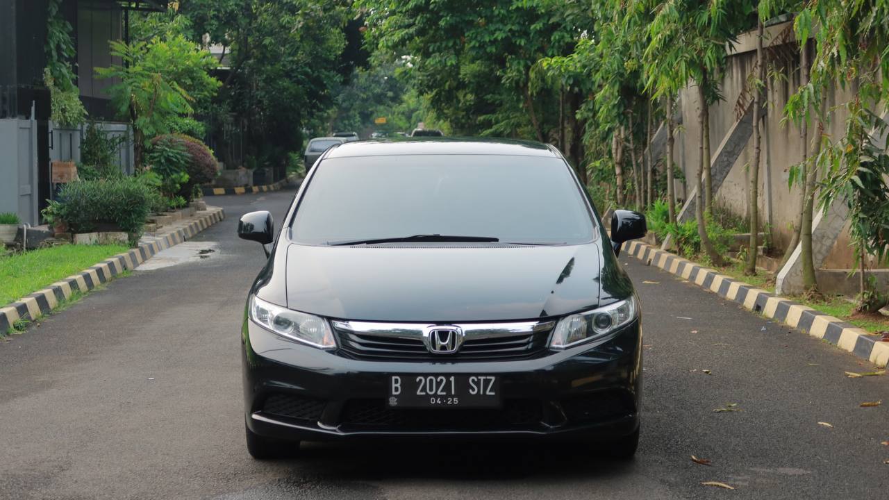 2013 Honda Civic I-VTEC 1.8L AT I-VTEC 1.8L AT bekas