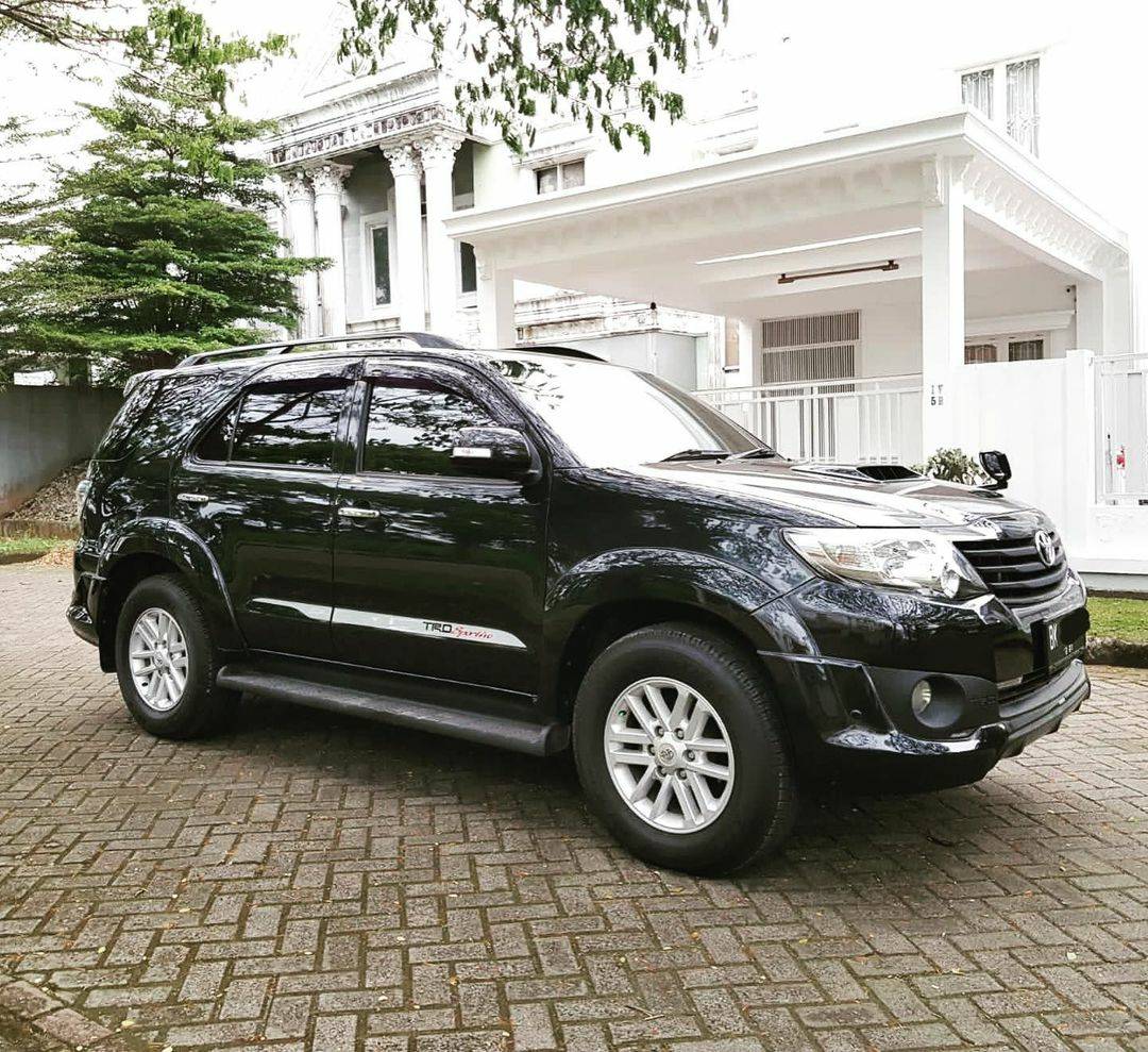 2013 Toyota Fortuner 2013 Toyota Fortuner