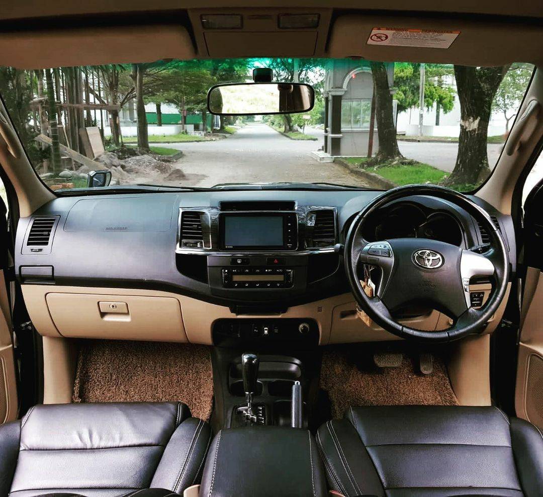 2013 Toyota Fortuner 2013 Toyota Fortuner