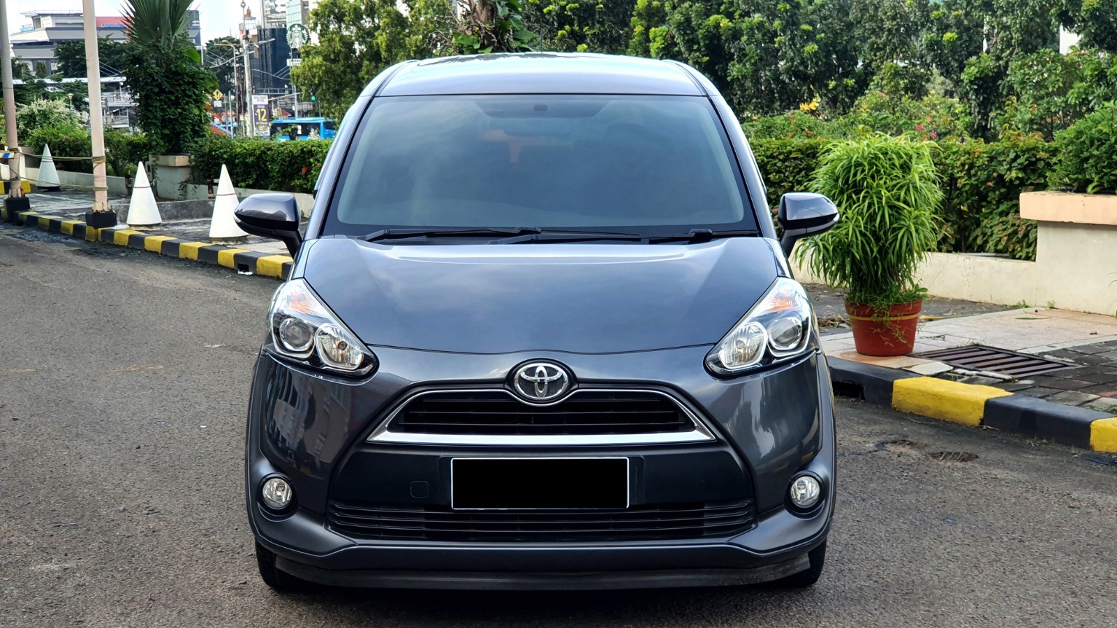 2016 Toyota Sienta 2016 Toyota Sienta