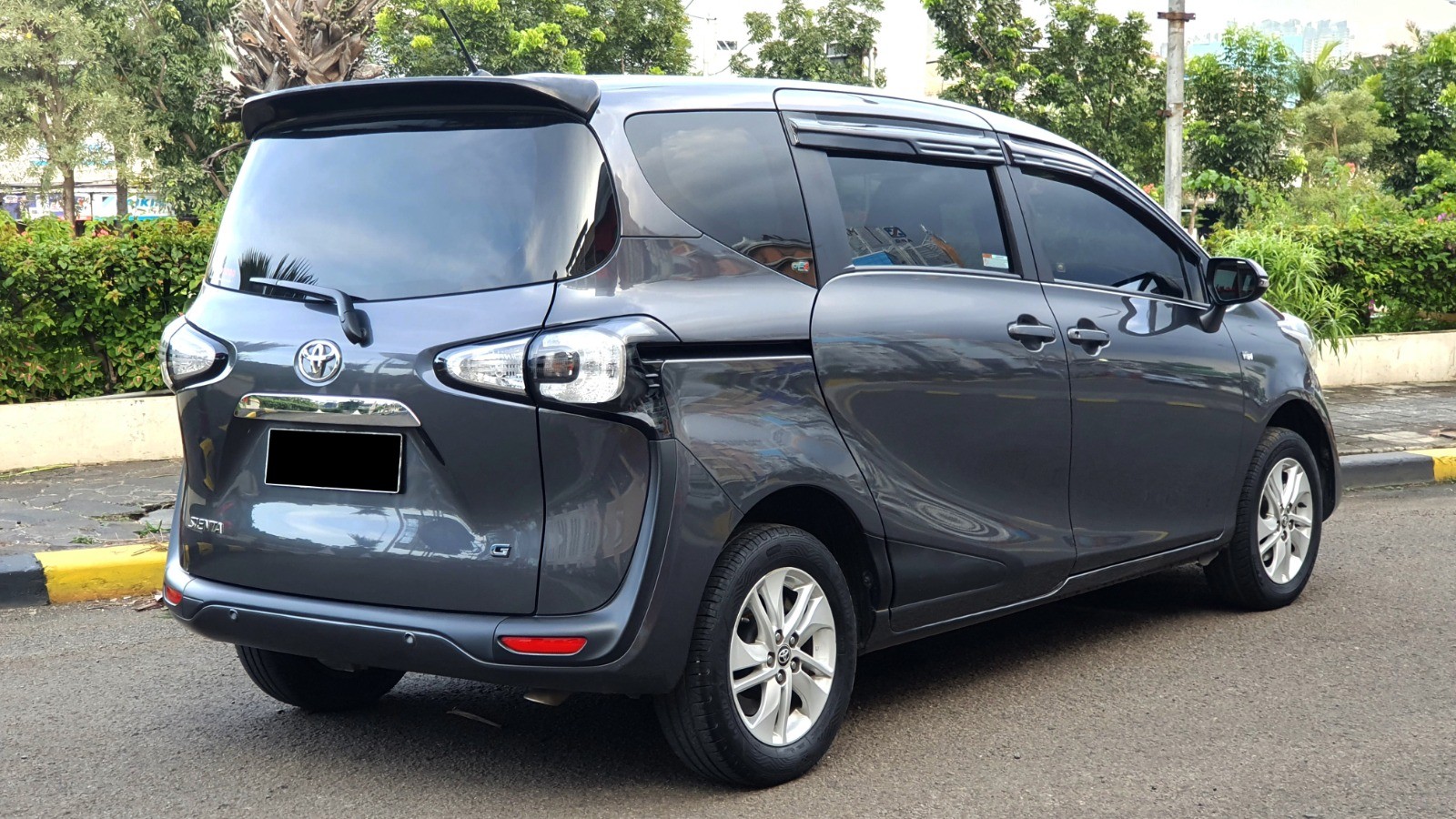 2016 Toyota Sienta 2016 Toyota Sienta