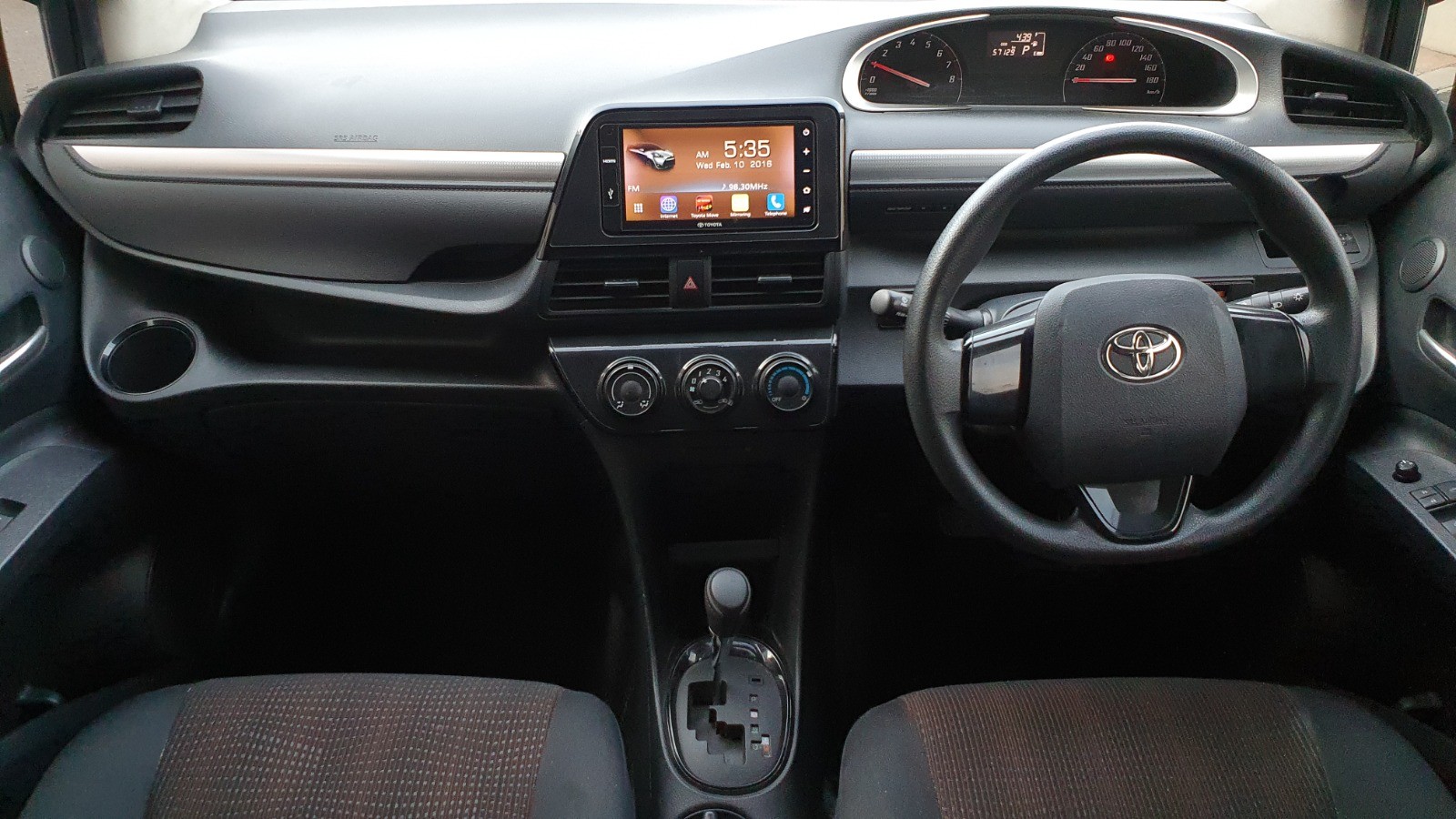 2016 Toyota Sienta 2016 Toyota Sienta