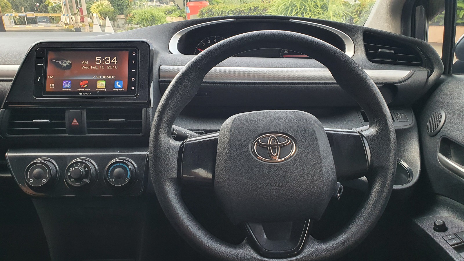 2016 Toyota Sienta 2016 Toyota Sienta
