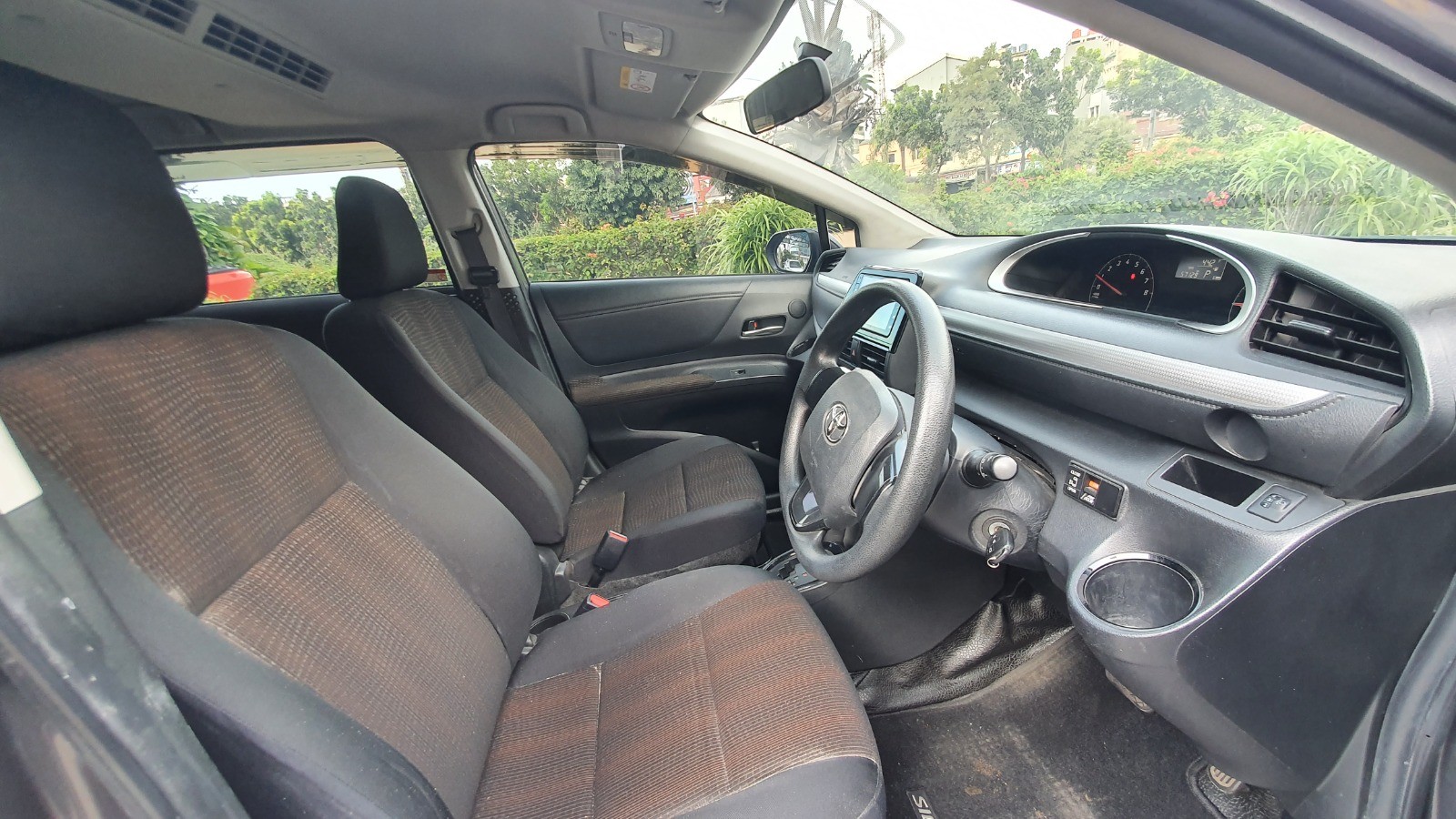 2016 Toyota Sienta 2016 Toyota Sienta