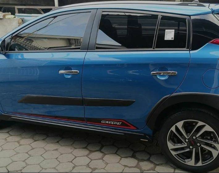 2016 Toyota Yaris Heykers 1.5L MT 2016 Toyota Yaris Heykers 1.5L MT