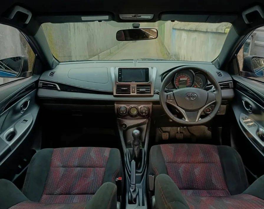 2016 Toyota Yaris Heykers 1.5L MT 2016 Toyota Yaris Heykers 1.5L MT