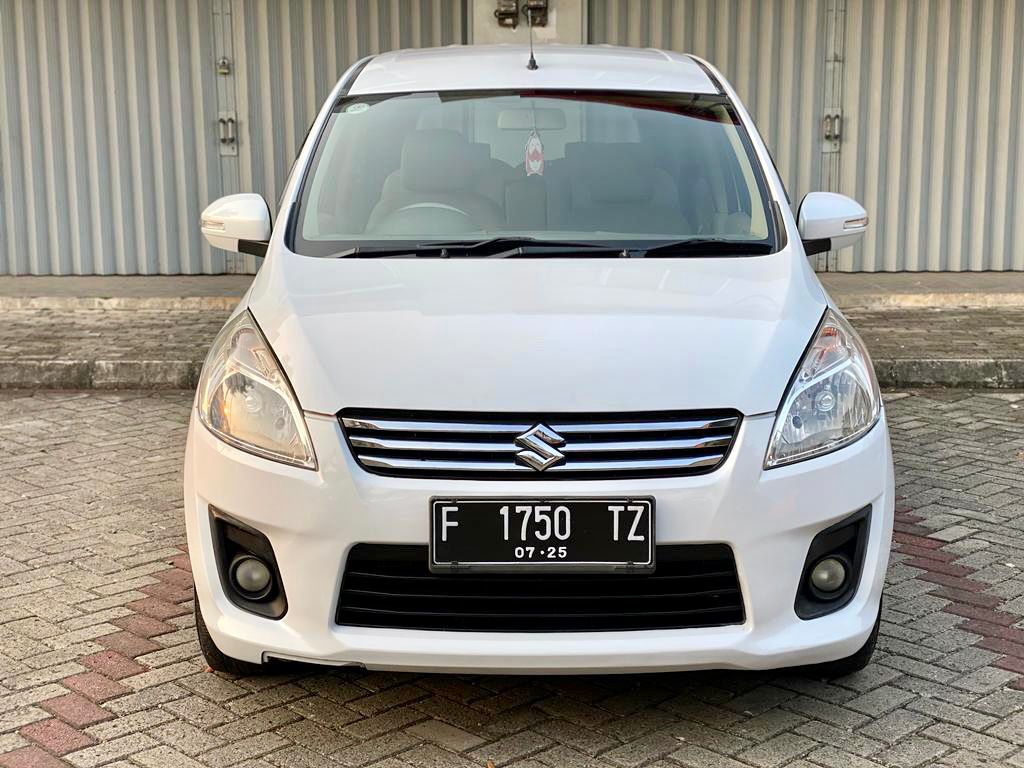 2015 Suzuki Ertiga GL AT Bekas 2015 Suzuki Ertiga GL AT Bekas