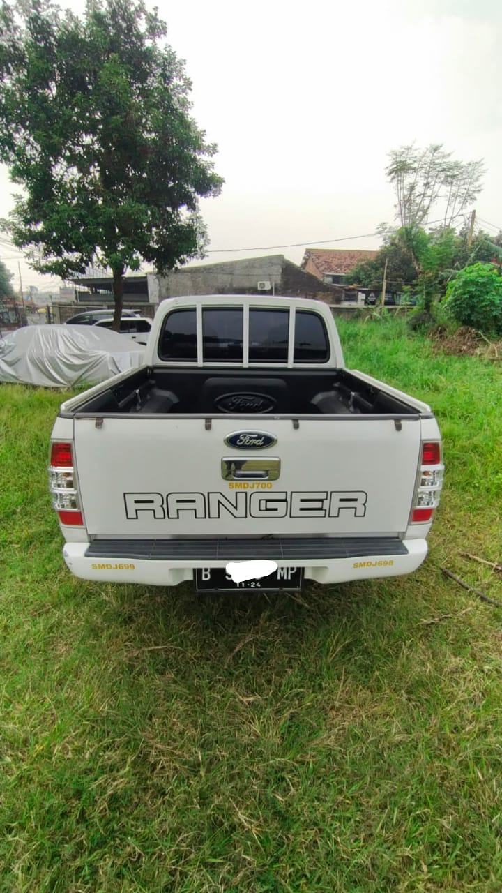 Dijual 2010 Ford Ranger DOUBLE CABIN 2.5 BASE 4X4 DOUBLE CABIN 2.5 BASE 4X4 Bekas
