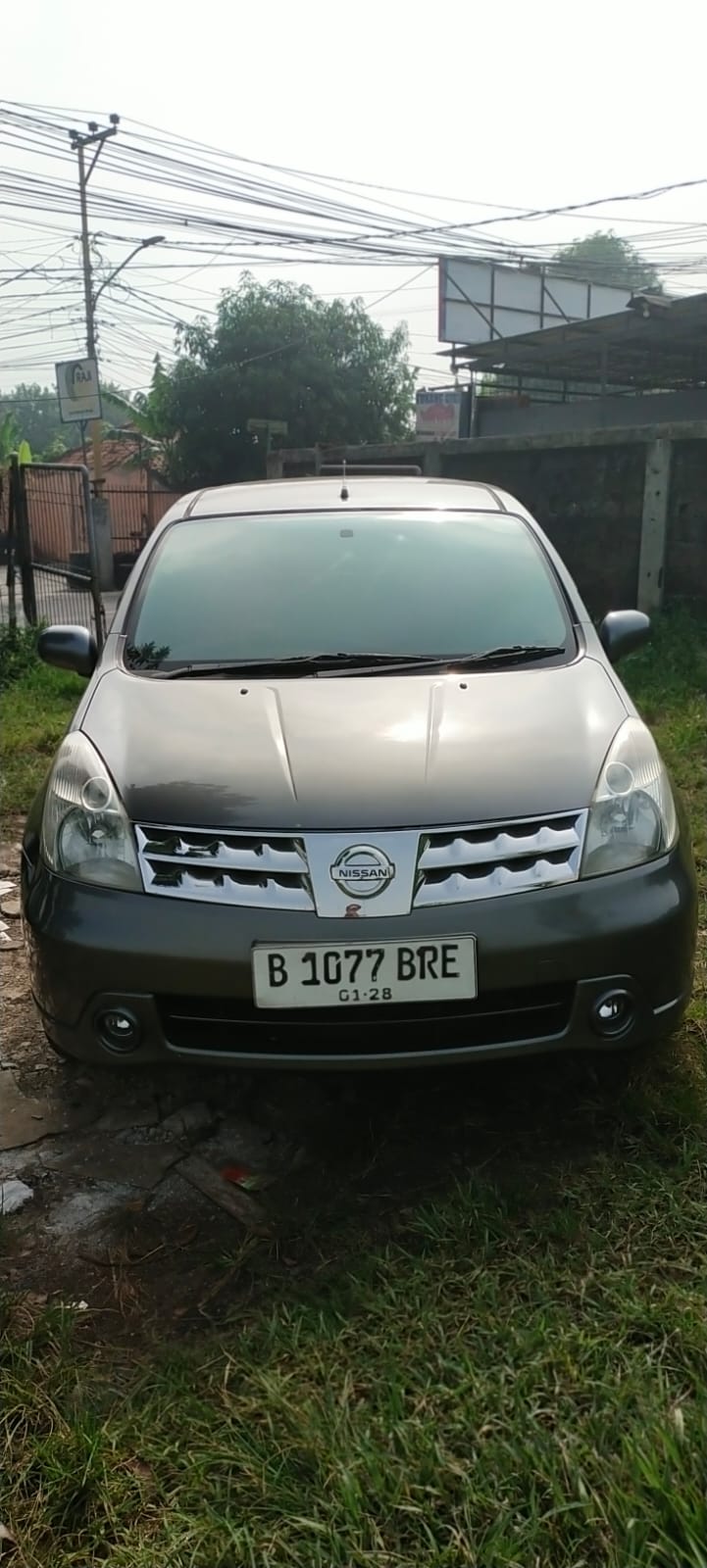 Second Hand 2012 Nissan Grand Livina Second Hand 2012 Nissan Grand Livina