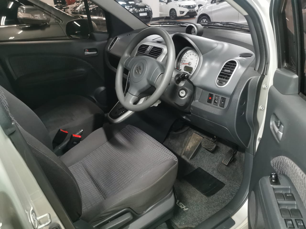 2013 Suzuki Splash 2013 Suzuki Splash