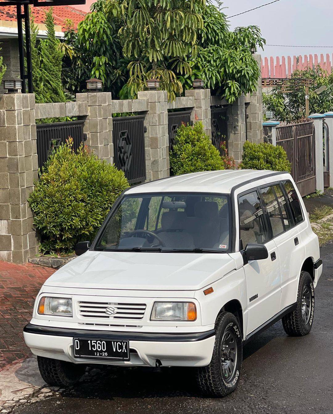 2000 Suzuki Vitara Brezza 2000 Suzuki Vitara Brezza