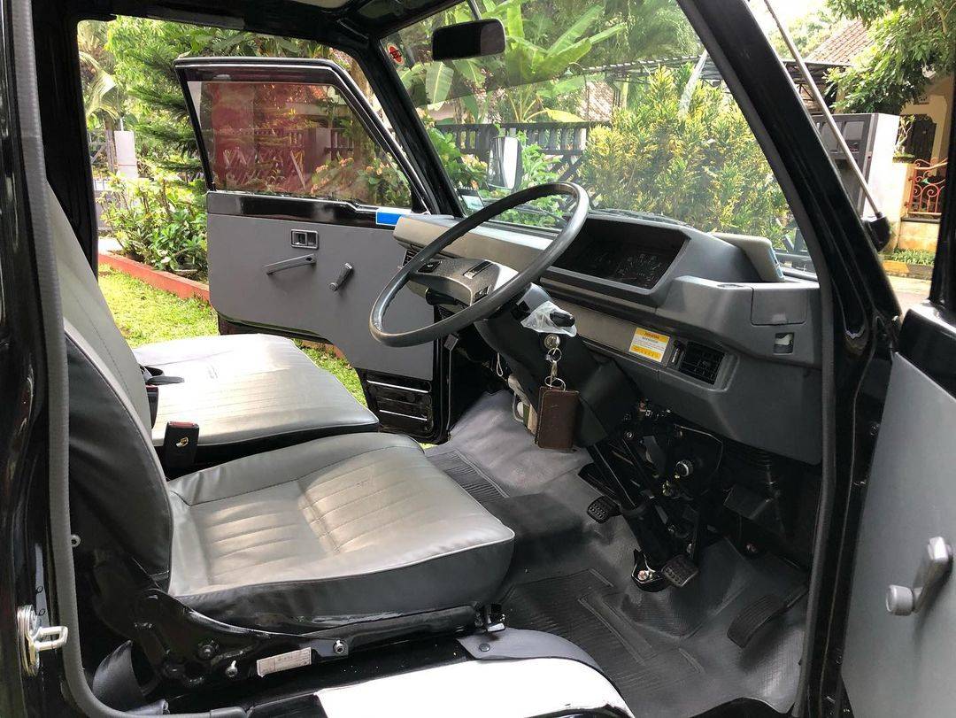 2020 Mitsubishi Colt L300 2020 Mitsubishi Colt L300