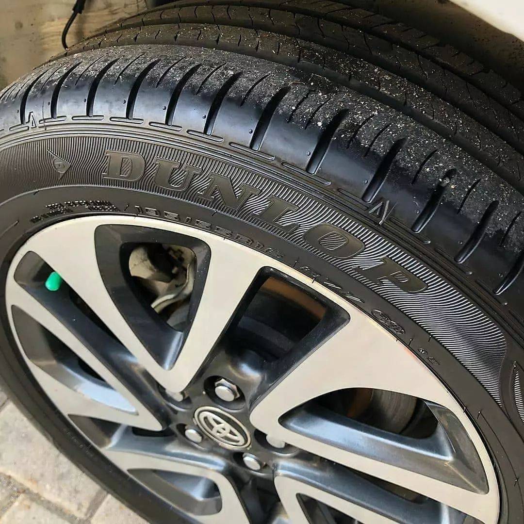 2017 Toyota Sienta 2017 Toyota Sienta