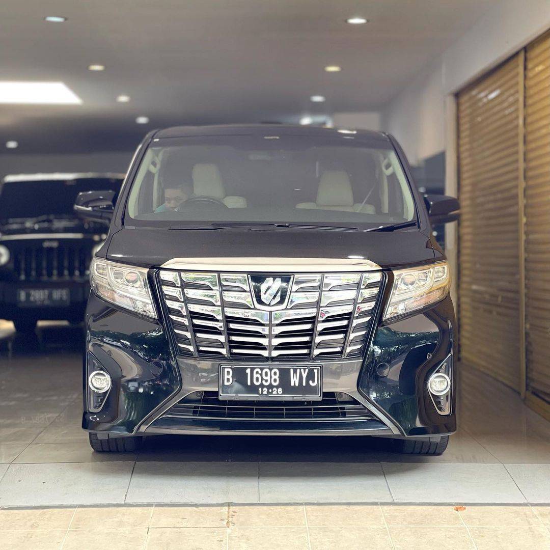 Second Hand 2016 Toyota Alphard Second Hand 2016 Toyota Alphard