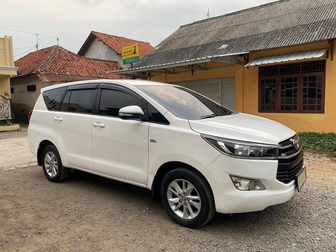 2016 Toyota Kijang Innova 2016 Toyota Kijang Innova