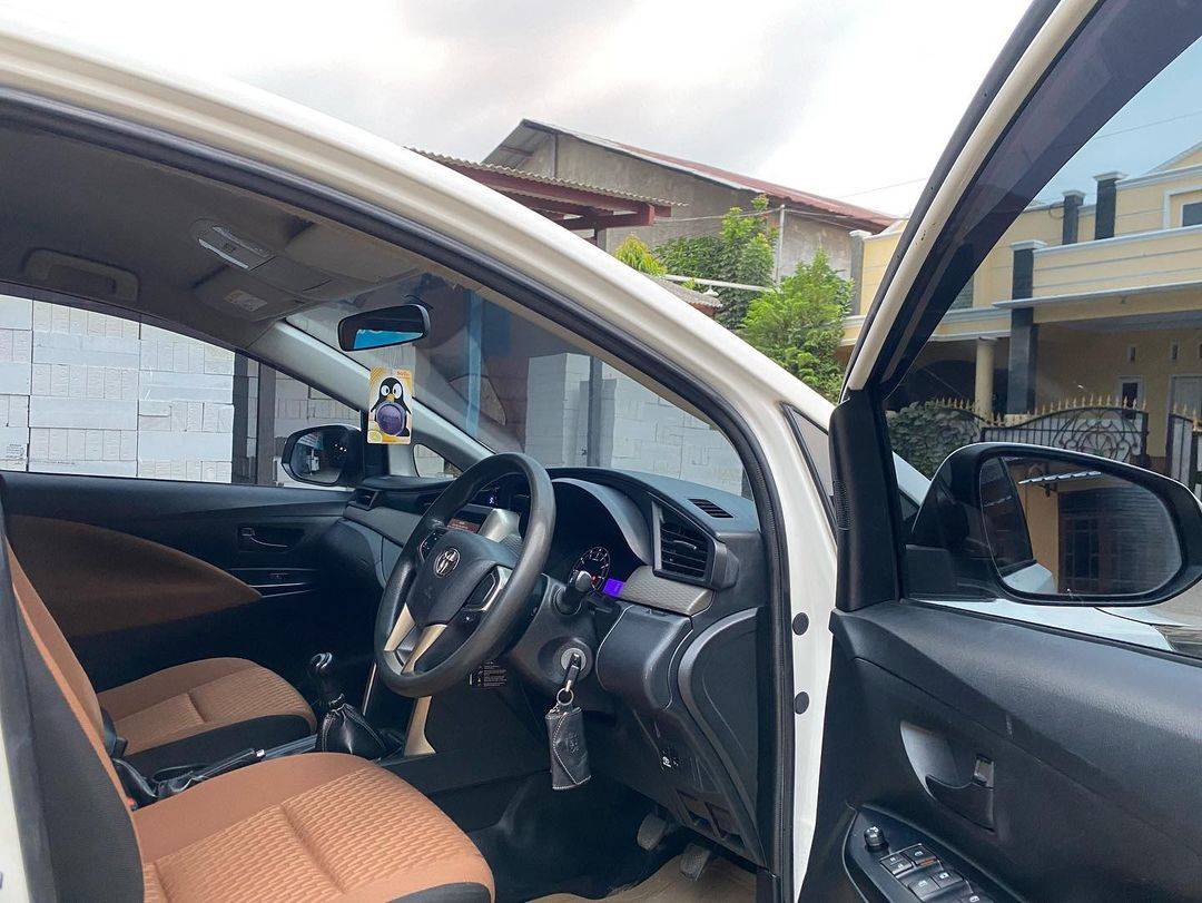 2016 Toyota Kijang Innova 2016 Toyota Kijang Innova