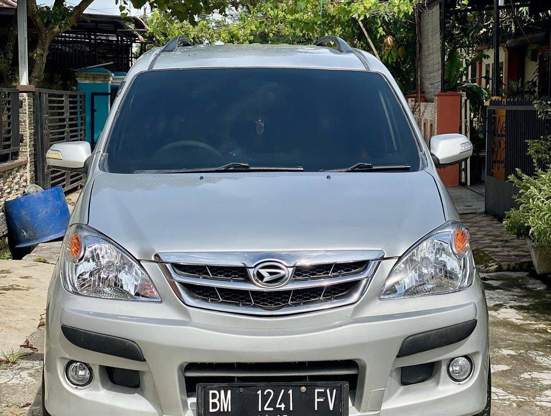 2010 Daihatsu Xenia Bekas 2010 Daihatsu Xenia Bekas