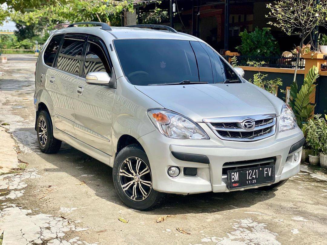 2010 Daihatsu Xenia 2010 Daihatsu Xenia