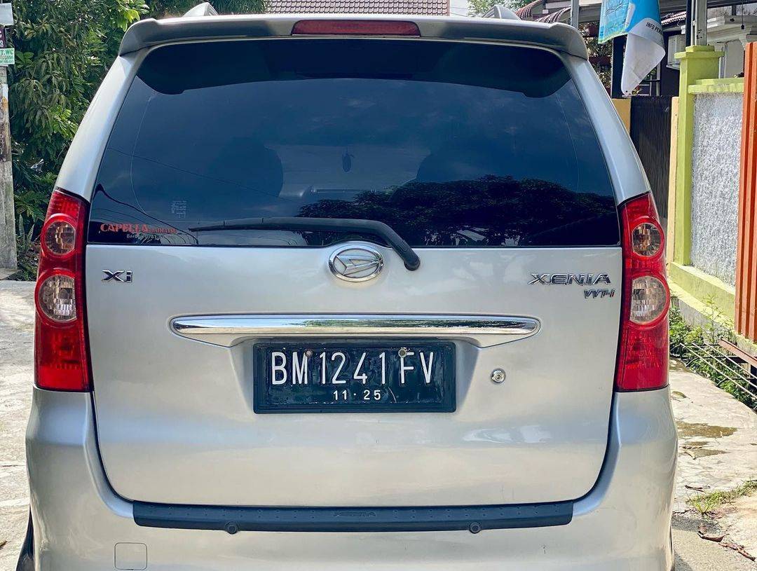 2010 Daihatsu Xenia 2010 Daihatsu Xenia