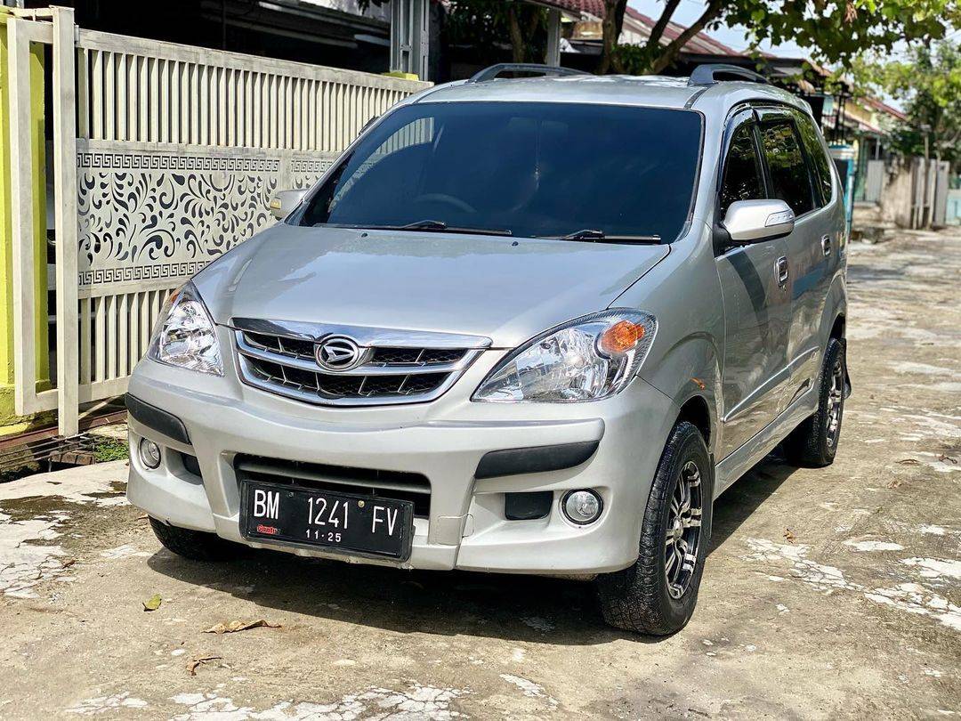 2010 Daihatsu Xenia 2010 Daihatsu Xenia