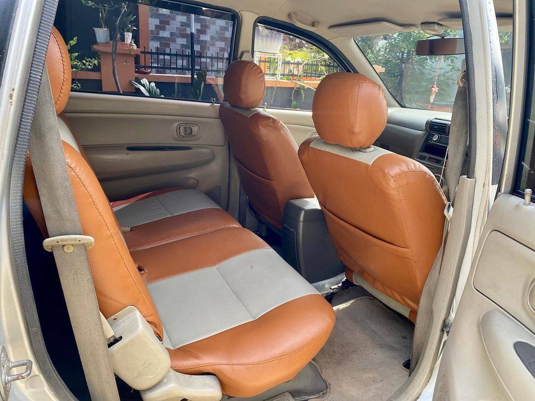 2010 Daihatsu Xenia 2010 Daihatsu Xenia